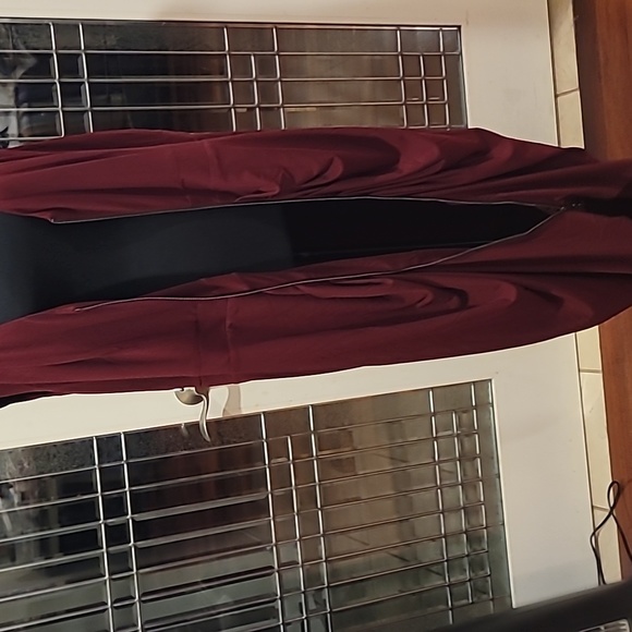 City Chic Zip Front Dress in Wine (Burgundy) - Picture 5 of 6